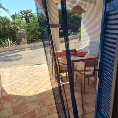 Sicily Sul Mare Tra Catania E Siracusa אוגוסטה