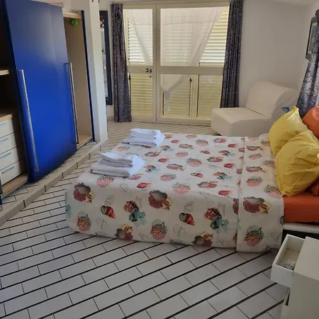 Sicily Sul Mare Tra Catania E Siracusa אוגוסטה